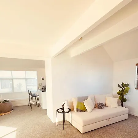 Spacious Mission Bay Villa 100M To The Beach, Seaview, Private Garden, Netflix